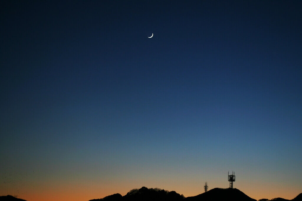 三日月